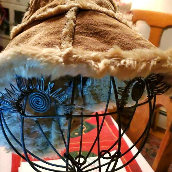 💥SOLD💥Wilson leather bucket hat - Picture 10 of 14